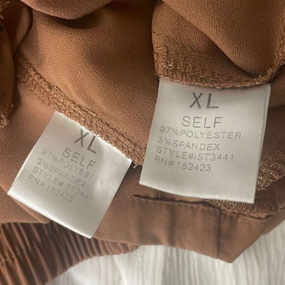 Coordinated Shorts & Button Down Shirt Set XL - Picture 9 of 9